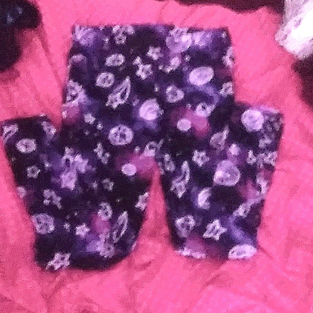 Galaxy print, No Boundary leggings. L/G. Slits at the ankles of the pants